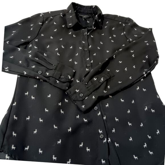 BANANA REPUBLIC Cute Llama Shirt‎ Blouse Top Classic Fit Size XS Novelty Print - Picture 4 of 8
